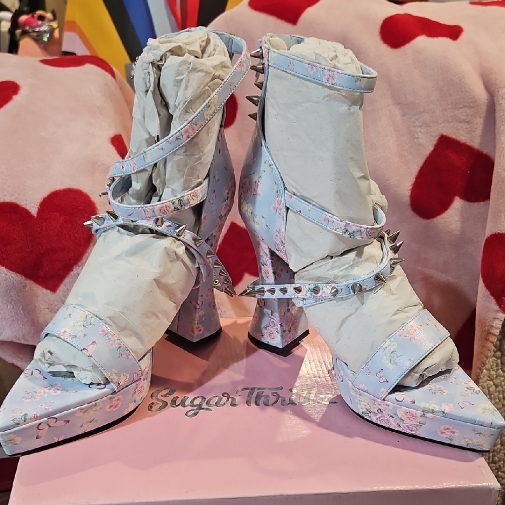 NIB Sugar Thrillz Pastel Blue Floral Heels with Spikes